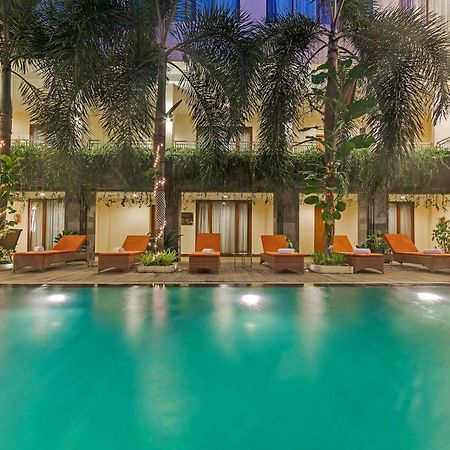 Zen Rooms Kuta Tuban Suites Bagian luar foto