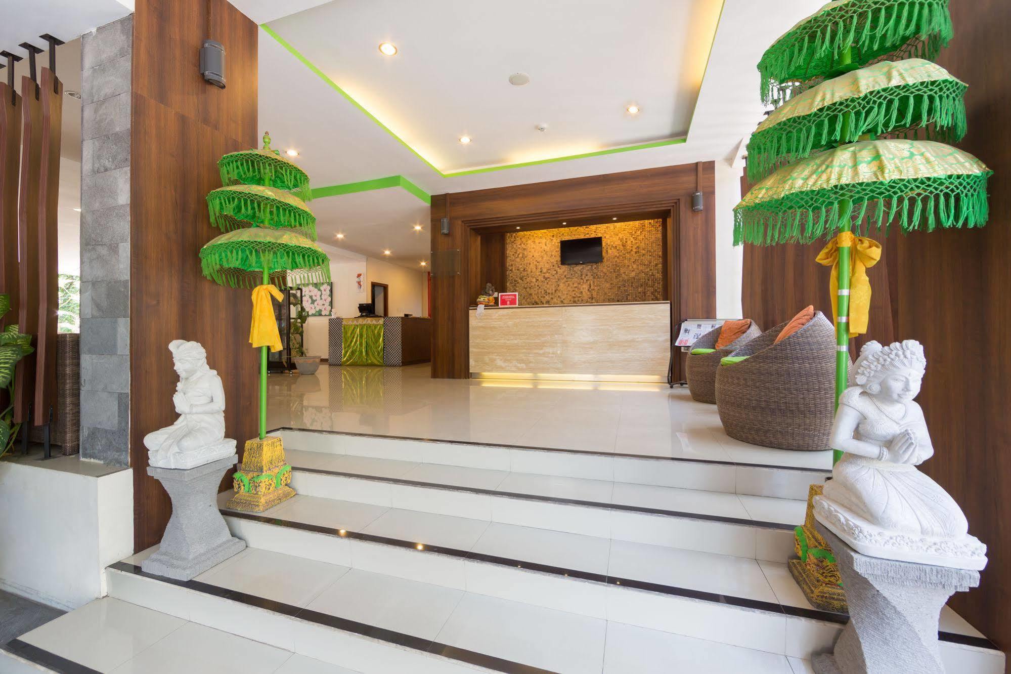 Zen Rooms Kuta Tuban Suites Bagian luar foto